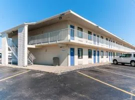 法明顿山/底特律西北部6号汽车旅馆