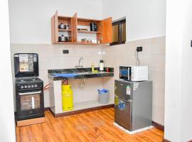 Monalisa Studio Apartments，位于Gatunga的酒店
