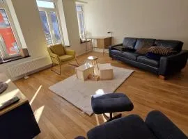 Petite maison dans quartier populaire et historique