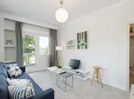 Peraia beachfront apartment
