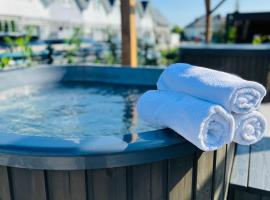 老树别墅旅馆及餐厅，位于奥斯威辛的酒店