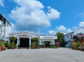 Khách Sạn Ngọc Hân，位于Tinh Bien的酒店