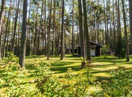 Urlaub im Bungalow mitten im Wald，位于L&uuml;tow的简易别墅