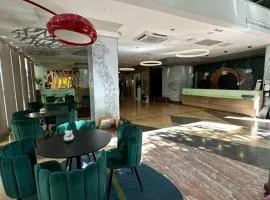 埃文尼亚罗塞里奥酒店