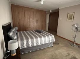 Kalahari-Trails Meerkat Sanctuary，位于Askham的酒店