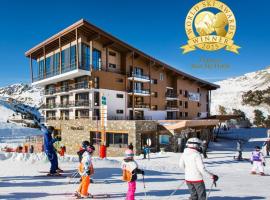 Hôtel Taj-I Mah by Les Etincelles，位于阿克2000的酒店