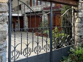 Casa Damián del Baile Casas Rurales，位于贝纳斯克的酒店