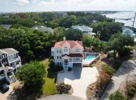 New Listing Game room Private pool & Hot Tub