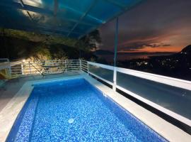 Casa ziranda，位于查帕拉的酒店