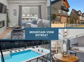 New 3BR with Mountain Views Near DT Hot Tub and Pool