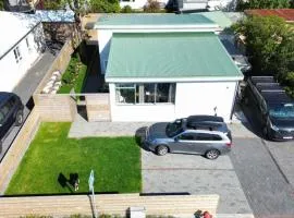 Ary & Pablo Airport Stay