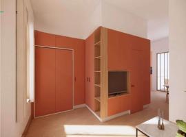 Charming ground-floor apartment in Bree，位于布雷的酒店