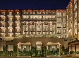 The Lake Como EDITION