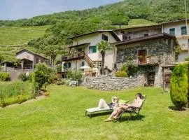 Revo Aparments - Flowery Cottage Appartamento GLICINE