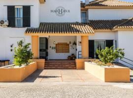 Hotel Marhava，位于科尼尔-德拉弗龙特拉的酒店