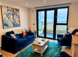 Harbour View - Steps From The Sea - Balcony - Parking，位于拉姆斯盖特的酒店