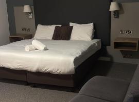 Midlands Hotel，位于曼斯菲尔德的酒店