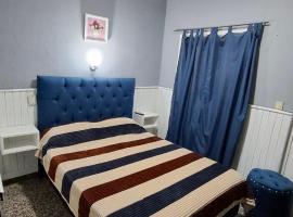 Hospedaje Artigas，位于科连特斯的酒店