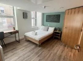 Studio Flat Close to Queen Square - Flat 1A