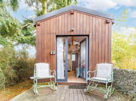 Gemütliches Tiny House im Grünen，位于Kehrig的酒店