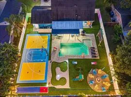 Tropical boho villa w pool & game court
