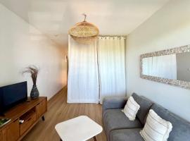 Studio vue mer avec un accès plage à 1 min，位于勒穆莱的酒店