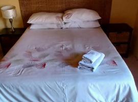 16 Besembos contractors accommodation，位于威特班克的酒店