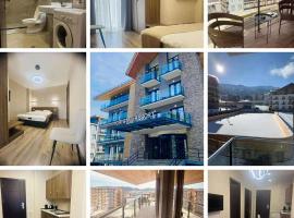 Bakunin CRYSTAL RESORT，位于鲁斯塔维的酒店