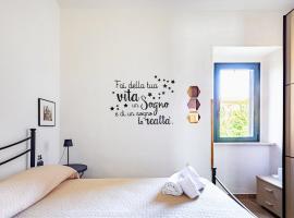 La Dimora Di Camilla In the village of Pinocchio，位于Farnese的酒店