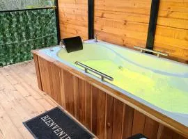 Ecocabañas ByB Cabaña de lujo con jacuzzi y vista a la montaña