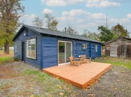 Hike, Fish and Explore Cozy Home in Otis Orchards!