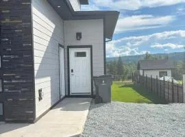 Prince George Cozy Suite