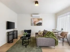 Newly Renovated Geelong Serviced Apartments by Short & Long Stays