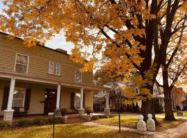 The Grand Lux Inn，位于塔拉霍马的酒店