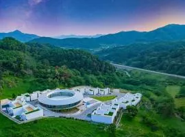 춘천 인터스텔라 풀빌라