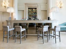 里雅斯特萨瓦尔星际酒店，位于的里雅斯特的酒店