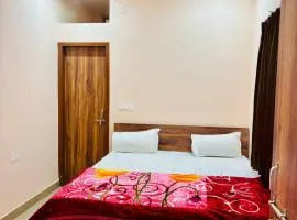 Sri Kishori Dham Vrindavan