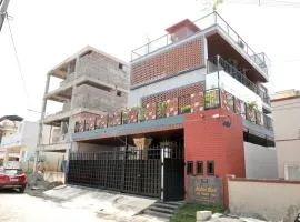 VLuv Home Stay