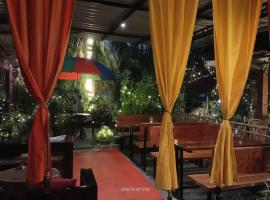 The Bohemian DeLuxe Homestay，位于Bongaigaon的酒店