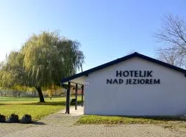 Hotelik nad jeziorem w Łasinie