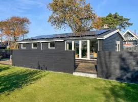 Ocean Front Home In Otterup With Wifi