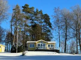 Stunning lakeside home with sauna surrounded by nature
