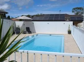 Heated Pool Fireplace Games Room and Pet Friendly