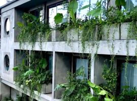 Z Garden Hotel Managed by H Hospitality，位于爱妮岛的住宿