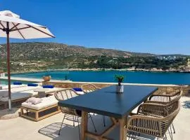 SeaWave Villas, By Hellocrete