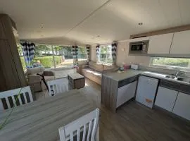 Family Friendly Caravan in Burnham on Sea