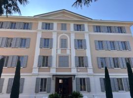 Al Santuario di Fiorano Charming Hostel，位于菲奥拉诺莫德内塞的青旅