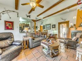 Comfy Aspen Ridge Home about 3 Mi to Ski Lifts，位于克劳德克罗夫特的酒店