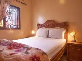 Tekrour- la case des hotes-Chambre privée avec piscine et terrasse