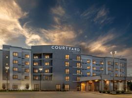 Courtyard by Marriott Sherman，位于谢尔曼的酒店